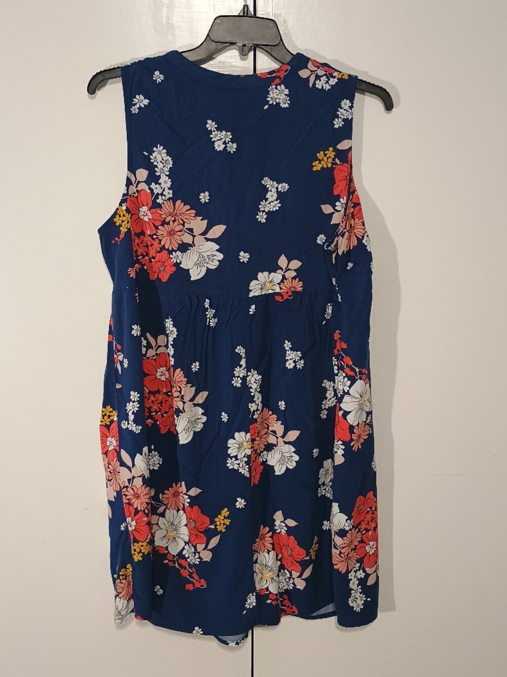 Old Navy XL Navy Floral Sleeveless Split Neck Pintuck Rayon Summer Dress - Picture 3 of 8